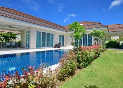 Stylish 3 Bedroom Pool Villa in popular Red Mountain project off Soi 88