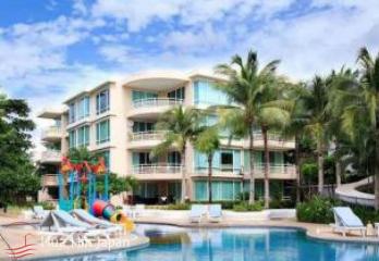 Popular Baan San Ploen Condo 2 bedroom unit Condo right in Downto