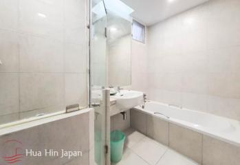 Popular Baan San Ploen Condo 2 bedroom unit Condo right in Downto