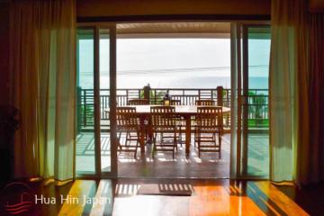 Beautiful Seaview 2 Bedroom Beachfront condo at Chaam Beach