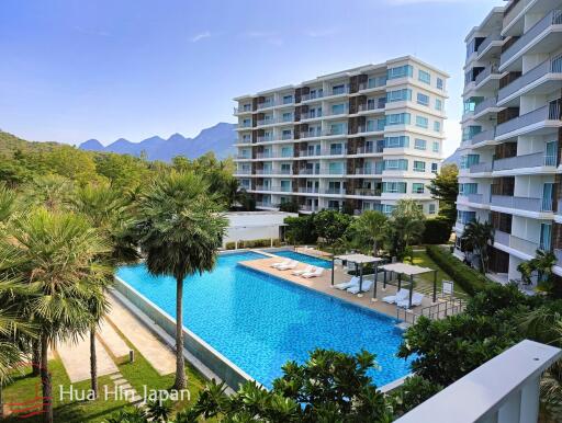 **Huge Price Reduction!** One Bedroom Pool View on Dolphin Bay Beach