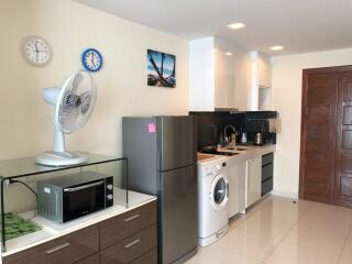 Studio Club Royal Condo for Sale in Wongamat