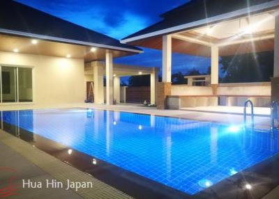 Top Quality Bali Style Pool Villa only 10 min from Downtown