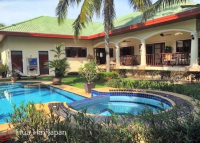Solid 3 Bedroom Pool Villa in Popular Stuart Park Project near Sai Noi Beach