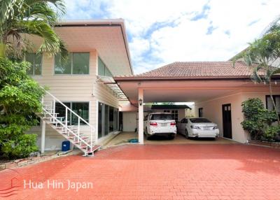 Balinese Style Large 5 Bedroom (+ 2 story art atelier) Villa only 6 km from City Centre