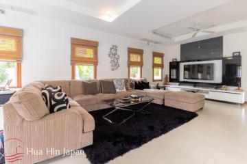 Beautiful 3 Bedroom Pool Villa in Popular Orchid Palm Development on Soi 88