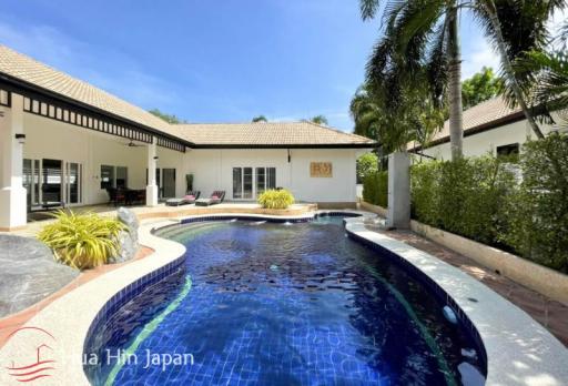 **Price Reduced!** Recently Renovated Quality 4 Bedroom Pool Villa on the way to Black Mountain Golf (fully furnished)