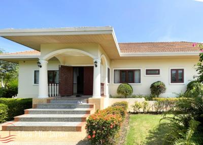 Great Value - 4 Bedroom Pool Villa on Large Plot in Popular Stuart Park Project