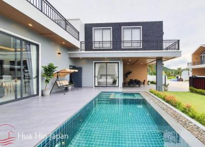 Modern Story Pool Villa only 500 meter from Pak Nam Pran Beach