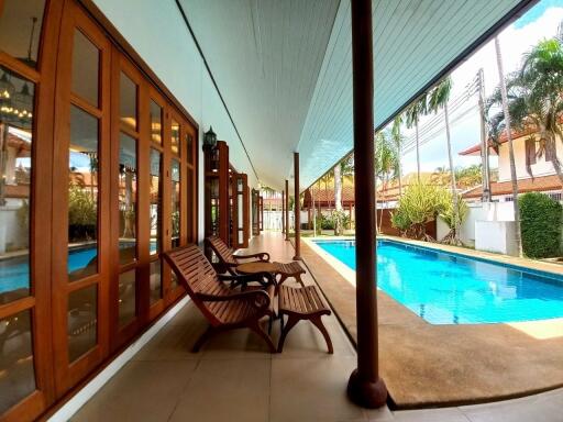 Private Pool Villa in Jomtien for Sale