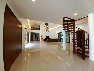 Private Pool Villa in Jomtien for Sale