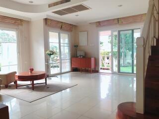 Large Garden House for Sale East Pattaya