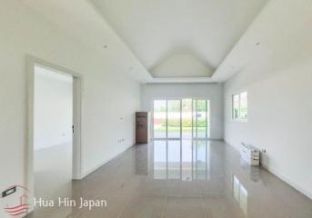 Inviting 2-Bedroom Villa within the Esteemed Smart House Project in Thap Tai, Hua Hin Available for Sale (Off Plan)