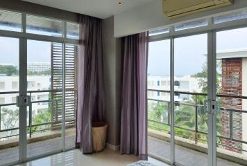 Beautiful 2 Bedroom Beachfront at The Seaside Condominium