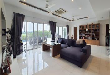 **Huge Price Reduction!** 3 Bedroom Luxury Pool Villa on Black Mountain Golf Course for Sale in Hua Hin