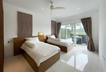 **Huge Price Reduction!** 3 Bedroom Luxury Pool Villa on Black Mountain Golf Course for Sale in Hua Hin