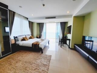 La Royale Beach Condo for Sale in Pattaya