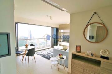 2 Bedrooms Condo in Unixx South Pattaya South Pattaya C005954