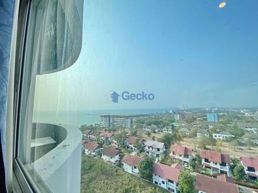 3 Bedrooms Condo in Grand View Condo Na Jomtien C010611