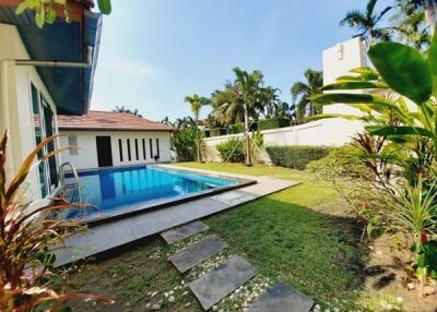 4 Beds House with Private Pool for Sale