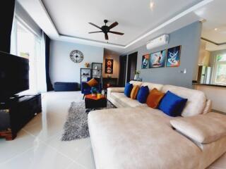 Modern Style Pool Villa for Sale in East Pattaya