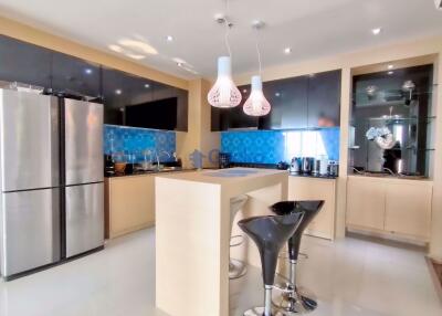 2 Bedrooms Condo in Grande Caribbean Condo Resort Jomtien C010626