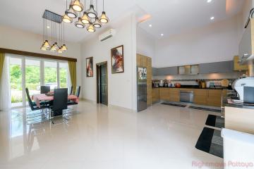 4 Bed House For Sale In Huay Yai - Not In A Village