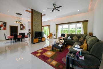 4 Bed House For Sale In Huay Yai - Not In A Village