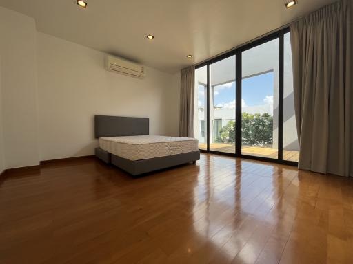 For RENT : House Thonglor / 4 Bedroom / 4 Bathrooms / 450 sqm / 200000 THB [10962321]