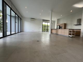 For RENT : House Thonglor / 4 Bedroom / 4 Bathrooms / 450 sqm / 200000 THB [10962321]