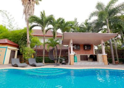 2 Storey Pool Villa For Sale in East Pattaya - 5 Bed 6 Bath