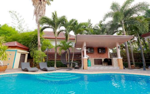 2 Storey Pool Villa For Sale in East Pattaya - 5 Bed 6 Bath