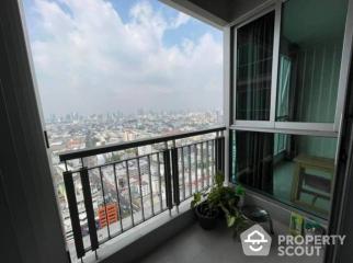 1-BR Condo at Rhythm Ratchada-Huaikwang near MRT Huai Khwang