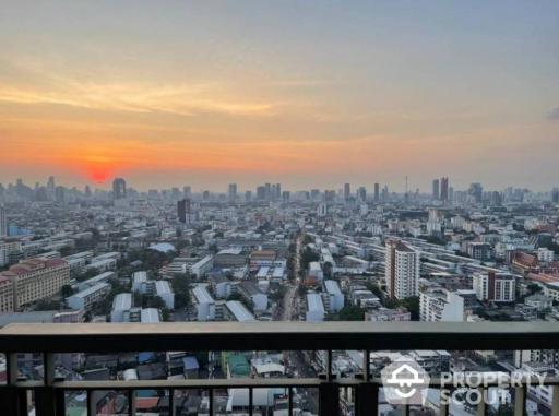 1-BR Condo at Rhythm Ratchada-Huaikwang near MRT Huai Khwang