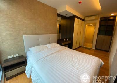 1-BR Condo at Focus Ploenchit near BTS Nana