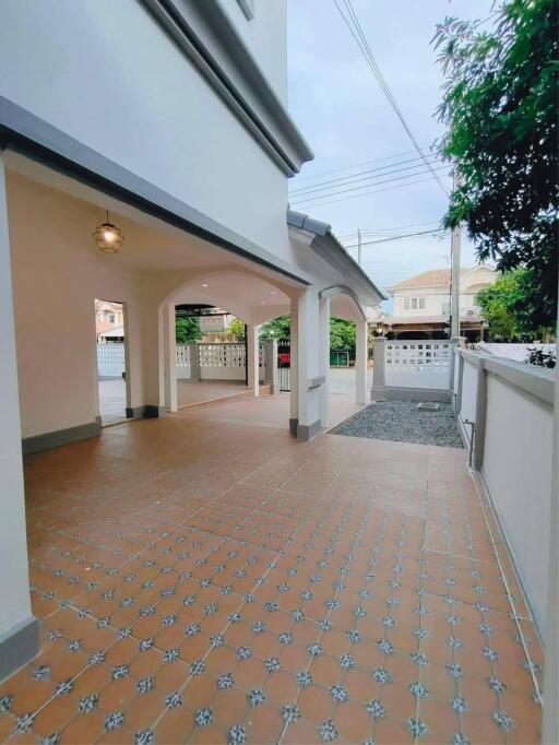 180 Sqm., 3 Beds, 3 Baths House listed for ฿ 3,490,000.