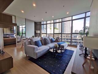 2 bed Condo in Lumpini Suite Phetchaburi-Makkasan Makkasan Sub District C020323