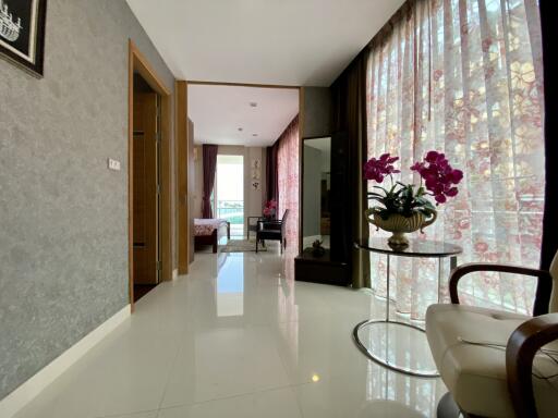 Beachfront Jomtien Residence Build A for Sale