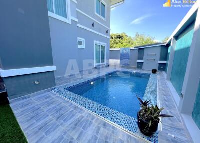 Luxury Modern 4 Bedroom 3 bathroom Pool Villa in East Pattaya For Sale ABPC0818