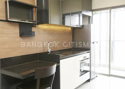 Condo at The Room Sathorn-St.Louis for rent