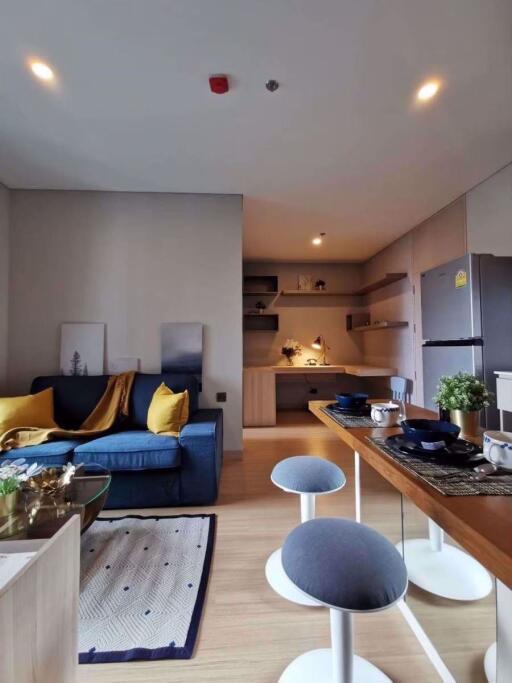 2 bed Condo in Lumpini Suite Phetchaburi-Makkasan Makkasan Sub District C020325