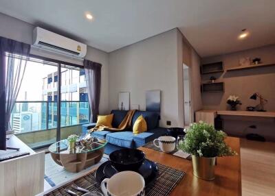 2 bed Condo in Lumpini Suite Phetchaburi-Makkasan Makkasan Sub District C020325