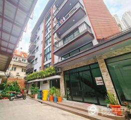 2-BR Apt. near BTS Thong Lor