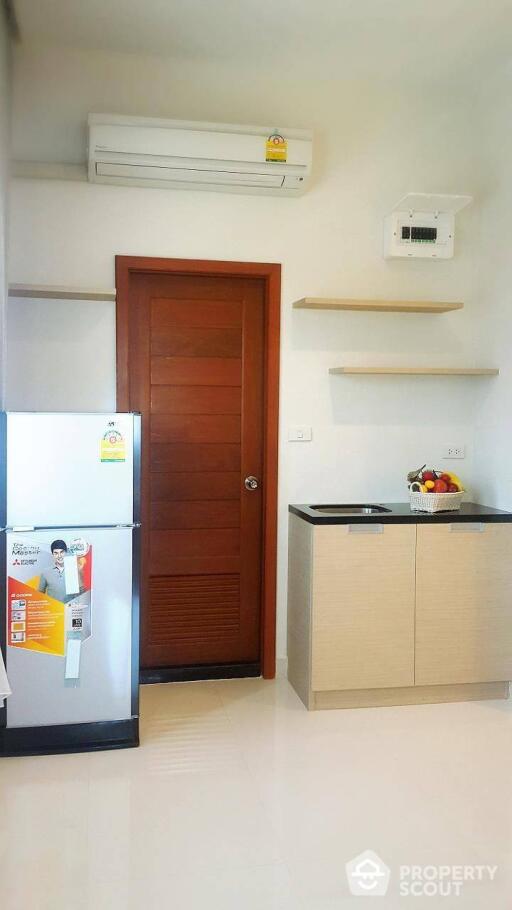 2-BR Apt. near BTS Thong Lor