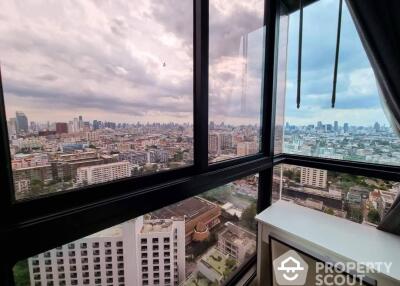 2-BR Condo at Quinn Condo Ratchada 17 near MRT Sutthisan