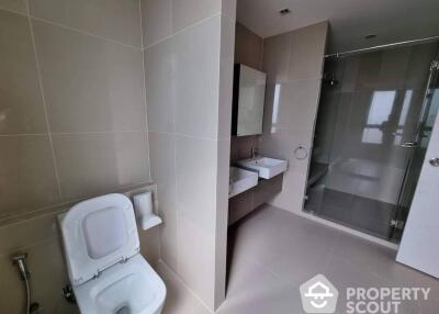 2-BR Condo at Quinn Condo Ratchada 17 near MRT Sutthisan