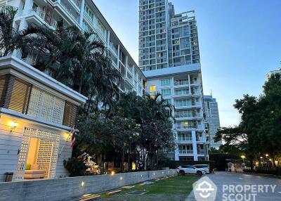 1-BR Condo at The Bangkok Sathorn-Taksin near BTS Krung Thon Buri