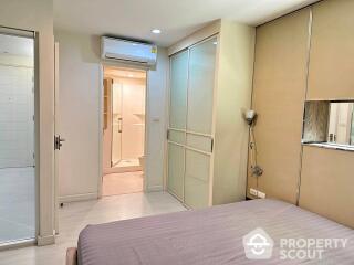 1-BR Condo at The Bangkok Sathorn-Taksin near BTS Krung Thon Buri