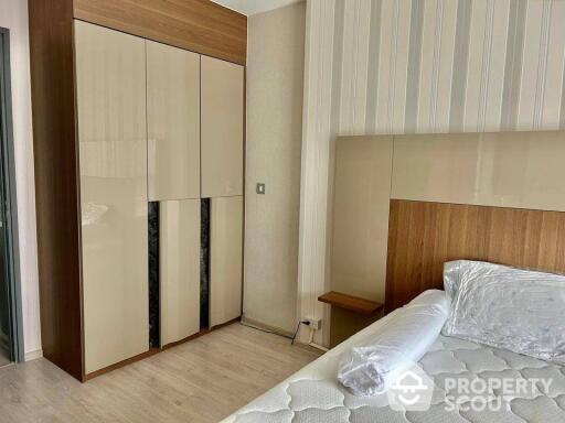 2-BR Condo at Rhythm Rangnam near BTS Victory Monument