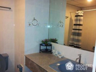 Studio Condo at Jc Tower Thorglor 25 near BTS Phrom Phong (ID 510406)